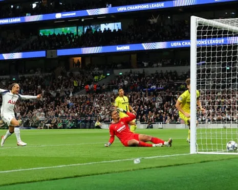 Goalkeeper Luiz's Costly Error Gifts Tottenham First Triumph